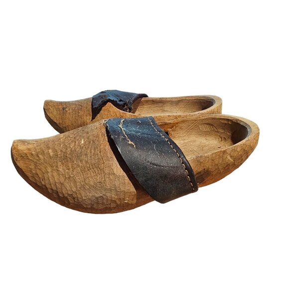 Vintage Dutch Wooden Clogs Leather Strap Embossed Rooster Design Handcarved - Picture 4 of 11